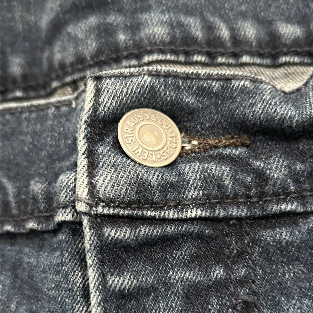 Levi's 514 Straight Fit Jeans - Picture 6 of 7